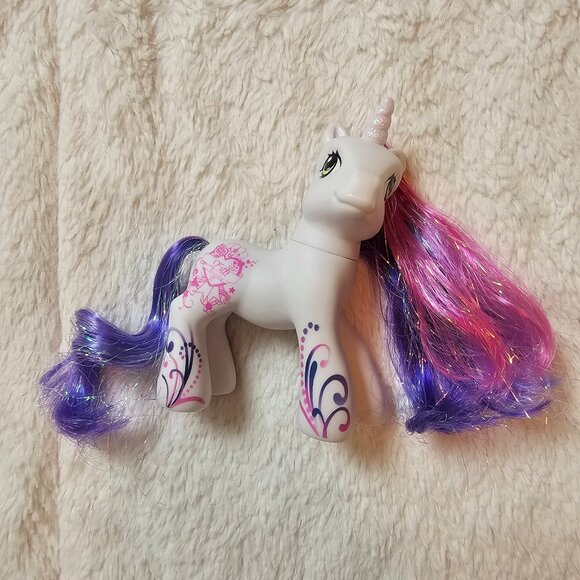 2008 My Little Pony 25th Birthday Celebration Collector Sweetie Belle MLP G3 - Picture 1 of 5